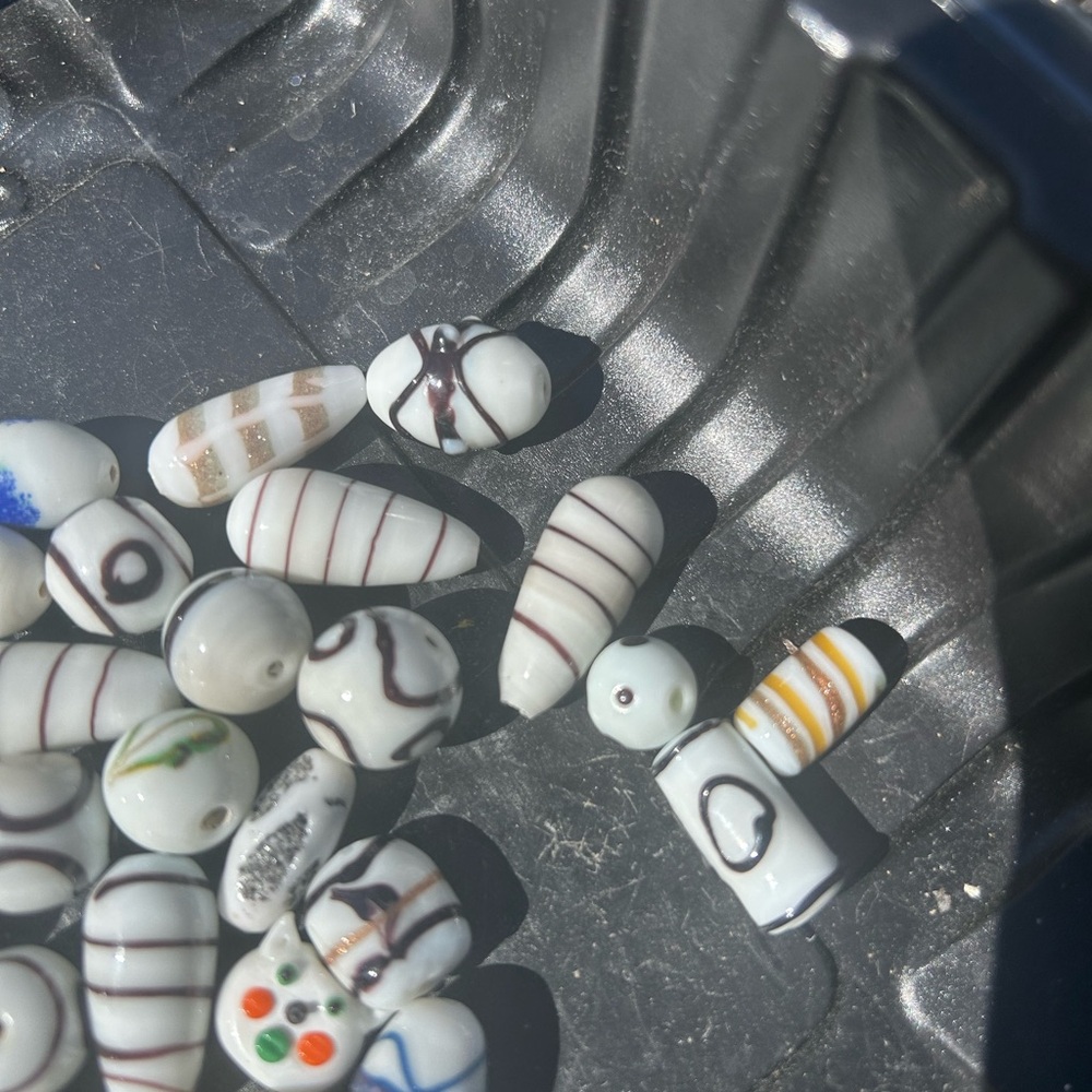 White Glass Lamp work Beads - Picture 3 of 5